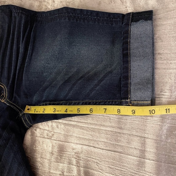 Venus Bermuda Jean Shorts Dark Wash Size 4 - Picture 10 of 12